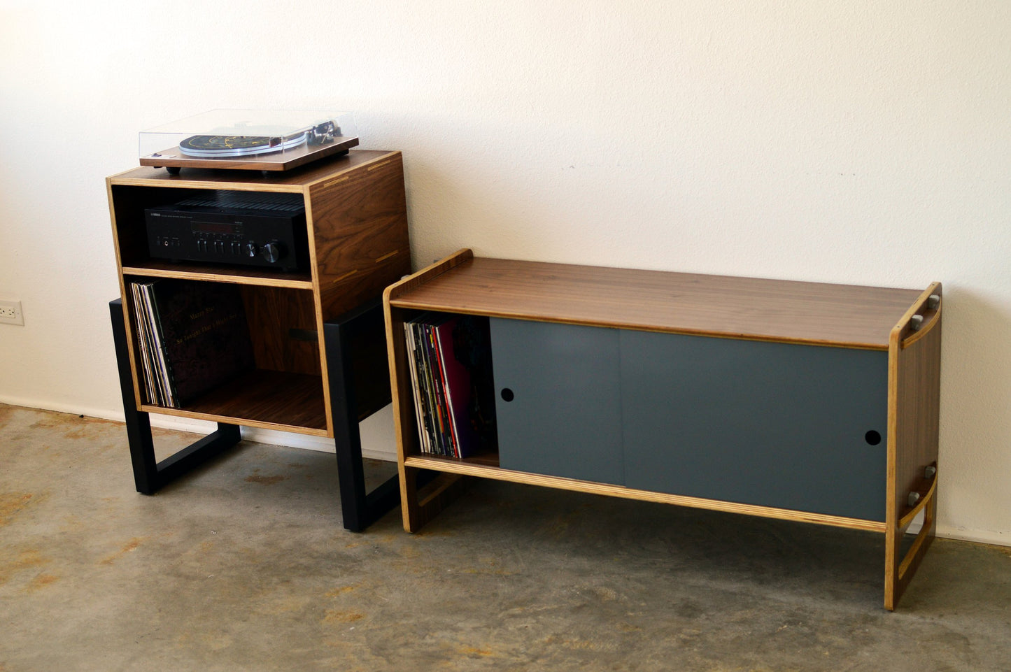 Spin Record Player Stand