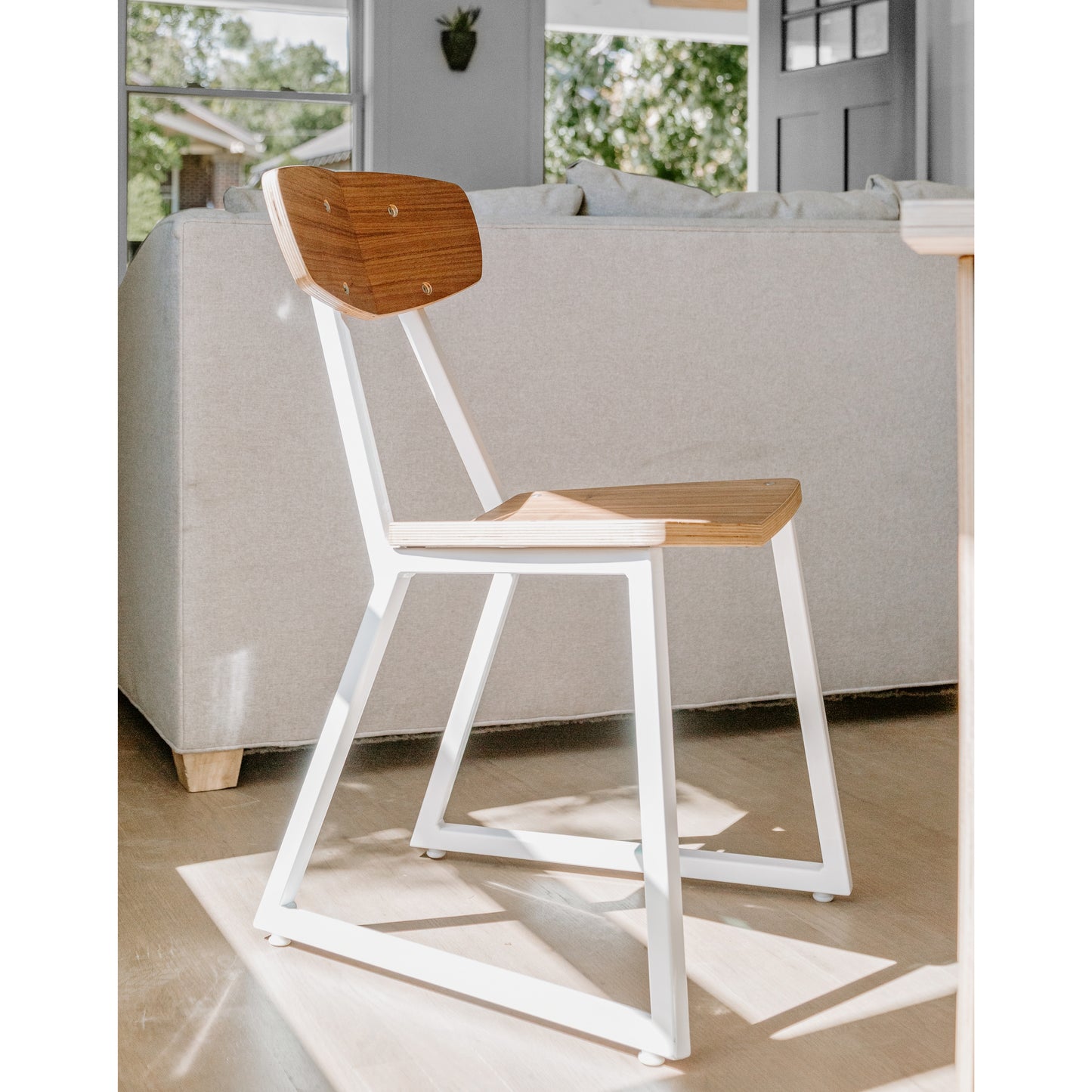 Planar Chair